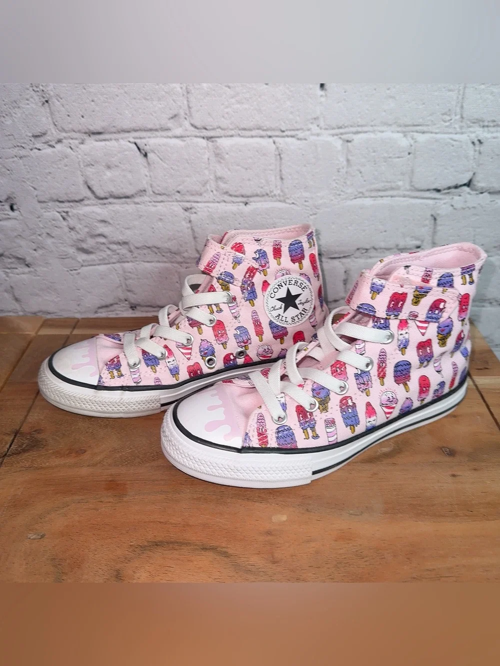 Converse size 1y